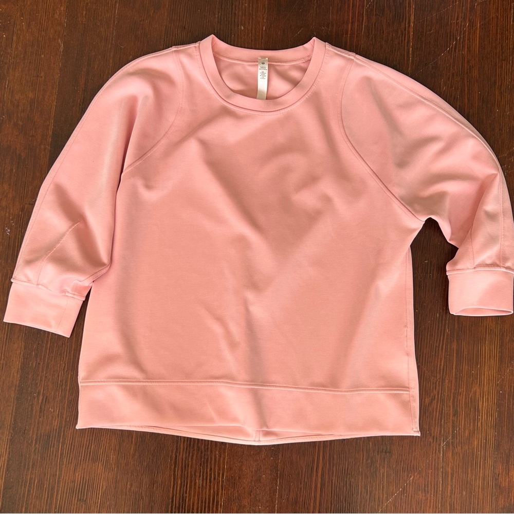Lululemon / Coral Pink Crewneck Pullover size 10 medium